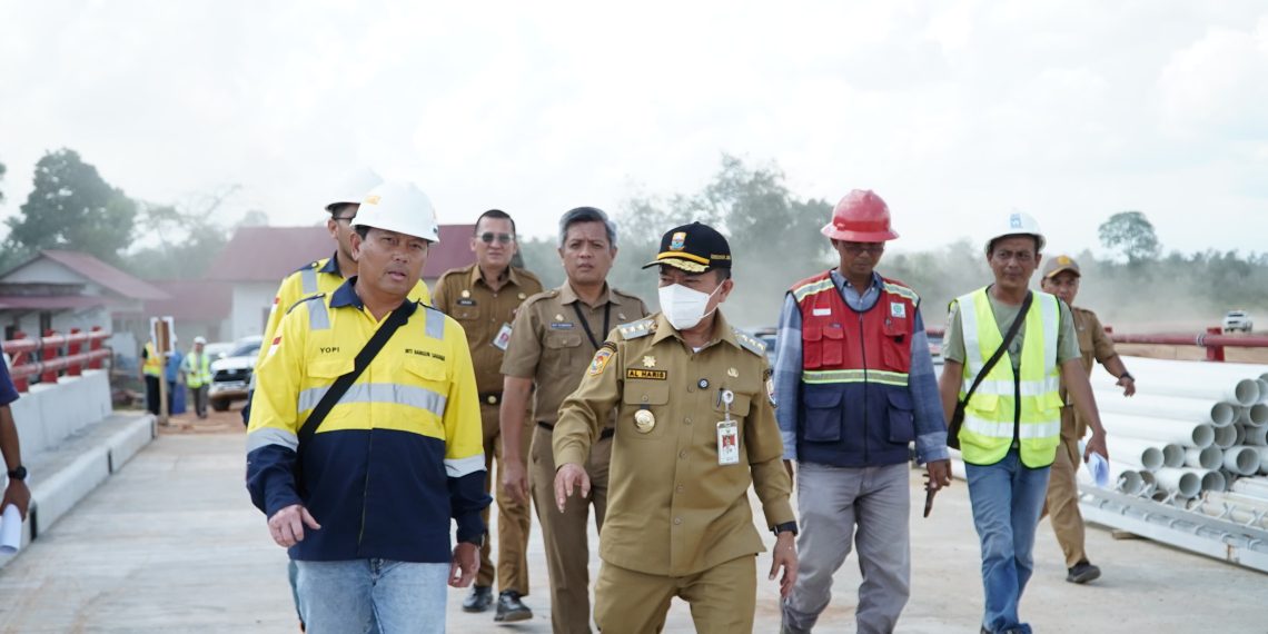 Tinjau Progres Jalan Batubara, Gubernur Al Haris: 72 KM Sudah Dalam Kondisi Pengerasan