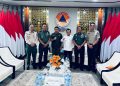 Gubernur Jambi Dr. H. Al Haris bersama Danrem 042 Gapu Brigjen TNI Heri Purwanto menemui Kepala BNPB Pusat Letjen TNI Suharyanto, di BNPB Pusat, Jakarta, Senin (23/06/2025). (Foto: dok.DiskominfoJambi)