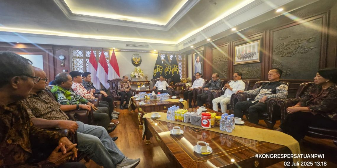 Panitia Kongres Temui Menkum dan Kapuspen TNI : Pemerintah Dukung Kongres Persatuan PWI