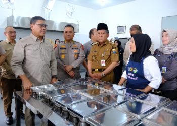 Wagub Sani Dampingi Kunker Kepala KSP Tinjau SPPG 