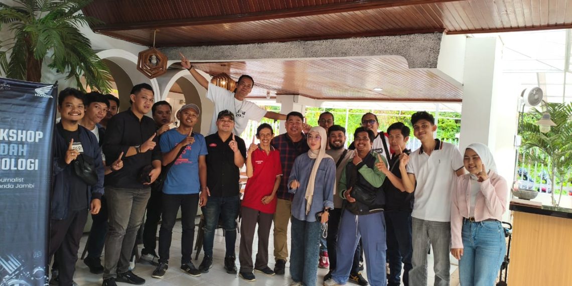 New Honda PCX160 Semakin Berkelas, Sinsen Ajak Jurnalis Bedah Teknologinya