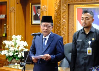 Wagub Sani Lantik Empat Pejabat Eselon II