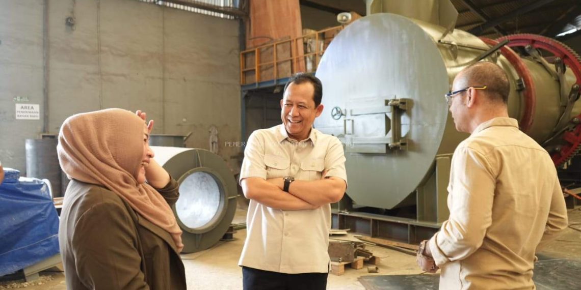Bupati Muaro Jambi BBS Mengujungi PT Cahaya Mas Cemerlang dalam Memaparkan Teknologi Incinerator Domestik, Alat Pengolahan Sampah Rumah Tangga dan Pasar