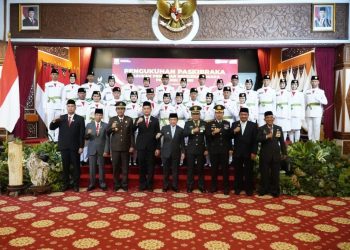 Al Haris Kukuhkan 54 Anggota Paskibraka Provinsi Jambi 2025