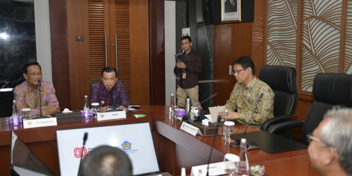 Temui Menkeu Purbaya, Gubernur Al Haris Sampaikan Keluhan Daerah Terkait Penurunan TKD