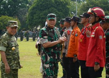 Gubernur Al Haris Dampingi Pangdam XX/TIB Pimpin Apel Kesiapsiagaan Penanggulangan Karhutla di Provinsi Jambi
