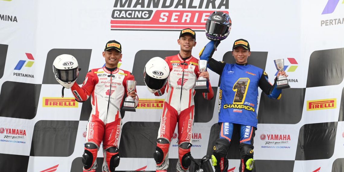 Adenata dan Rheza Melesat Kencang Kuasai Podium MRS Seri Akhir Bersama CBR600RR