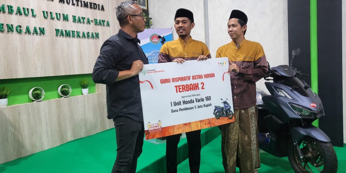 Peringati Hari Guru, Yayasan AHM Apresiasi Dedikasi Guru Inspiratif